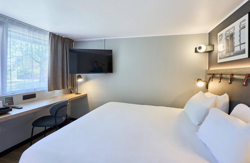Cerise Hotel | Campanile Alencon