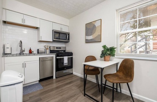 University District Apartamento | Campbell at the Quad- 2BR 1BA Apt| North Campus