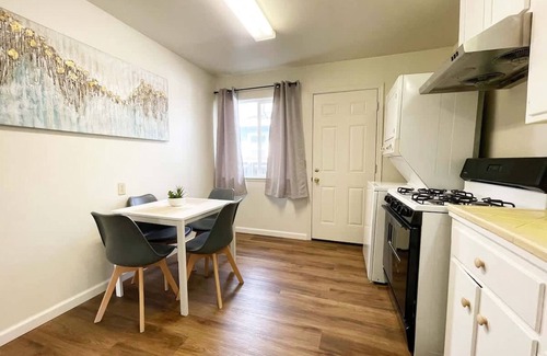 Campbell Casa | Campbell Cozy Bright 2B 1b AC Close to Downtown