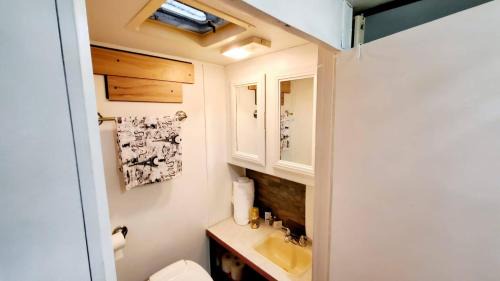 Dover Apartamento | Camper Apt DE Sleeps 3
