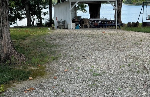 Centralia Alquiler De RV | Camper or RV full hookup on Lake Centralia