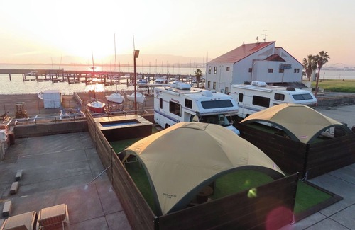 Konohana Hotel | Campervan DX double up to 4 people Pool availa / Osaka Ōsaka