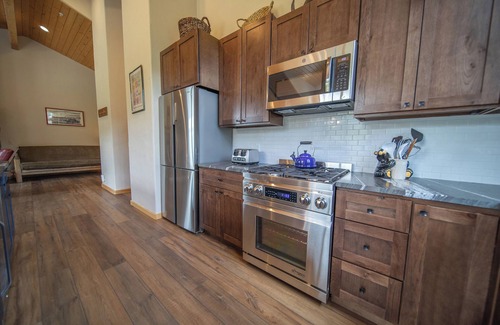 Mountain House Condominio | Campfire Mountain 6
