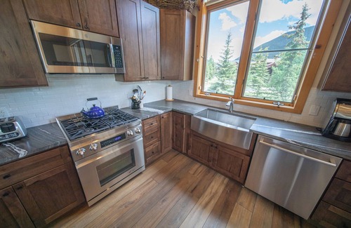 Mountain House Condominio | Campfire Mountain 6