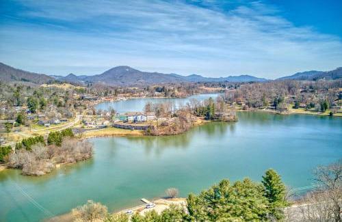 Waynesville Casa | Campground Cabin