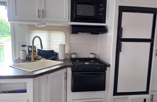 Sevierville Alquiler De RV | campground in phenomenal Sevierville with AC