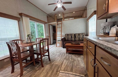 East Liberty Apartamento | Campground Tiny Home #46