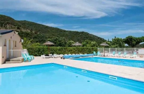 Arles-sur-Tech Casa | Camping 3 étoiles - Piscine - eebhb0