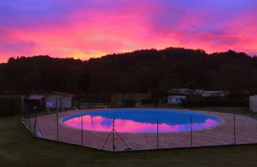 Casties-Labrande Casa | Camping 3 étoiles - Piscine - eehgef