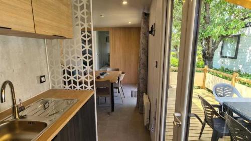 Valensole Otro | Camping 3 étoiles - Piscine - ccbaefg