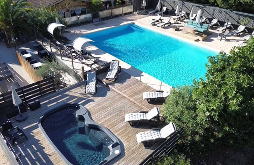 Paluds de Noves Chalet De Esquí | Camping 4 étoiles - Piscine - eehfaa