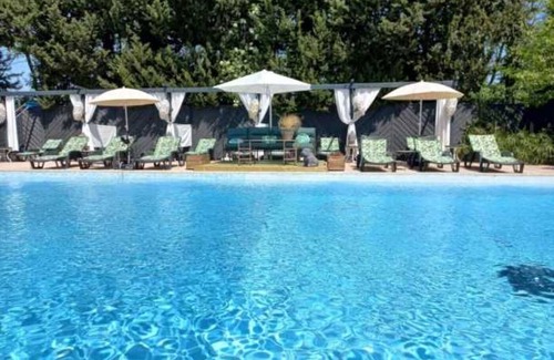 Paluds de Noves Chalet De Esquí | Camping 4 étoiles - Piscine - eehfaa