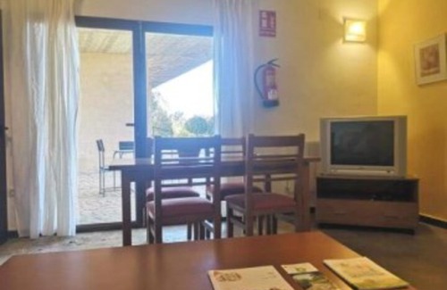 Valencia de Alcántara Hotel | Camping Bungalows Aguas Claras