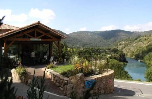 Saint-Rome-de-Tarn Chalet De Esquí | Camping de la Cascade **** - House-Chalet 35m2 - CLIM - TV - Washing machine - Sunbeds - (July-August: Saturday/Saturday) 4 persons
