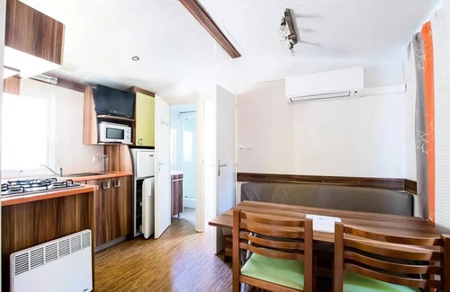 Saint-Maurice-dʼArdeche Casa | Camping Domaine du Cros d'Auzon**** - Comfort mobile home 3 rooms for 4 people Air-conditioned