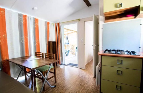Saint-Maurice-dʼArdeche Casa | Camping Domaine du Cros d'Auzon**** - Comfort mobile home 3 rooms for 4 people Air-conditioned