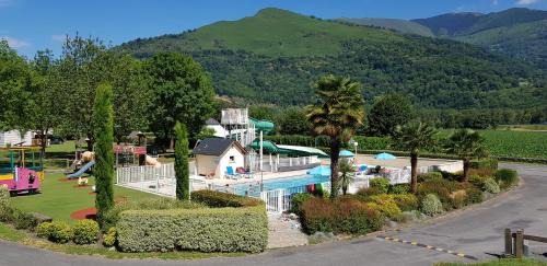 Agos-Vidalos Otro | Camping Familial - Parc Aquatique - Grande Aire de Jeux à la Montagne