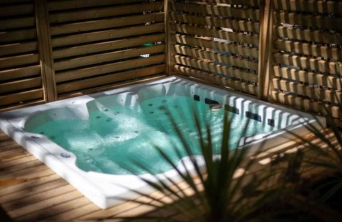 Villeneuve-les-Beziers Casa | Camping 4 étoiles - Piscine - ccaffcg