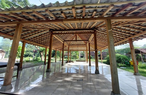 Bantul Alquiler De RV | Camping Ground Kalakijo Vilange
