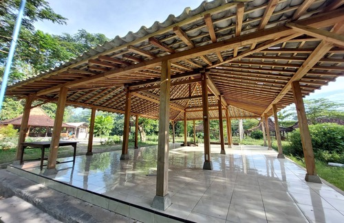 Bantul Alquiler De RV | Camping Ground Kalakijo Vilange
