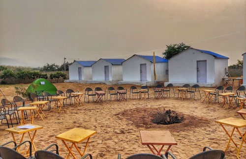 Pushkar Alquiler De RV | Camping en el desierto con Camel Safari