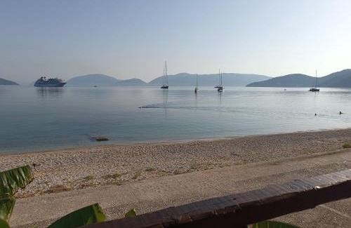 Sami Otro | Camping Karavomilos