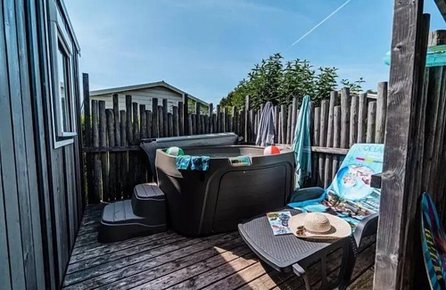 Brem Sur Mer Casa | Camping L'Océan ***** - Mobile Home Trio Premium 4 Rooms 6 People Jacuzzi + Air Conditioning + TV