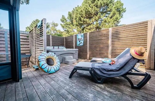 Brem Sur Mer Casa | Camping L'Océan***** - Quattro 5 room mobile home 8 people Jacuzzi