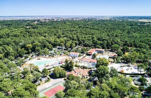 La Tremblade Chalet De Esquí | Camping La Clairière**** - Premium 3-room chalet for 4 people, air-conditioned + TV