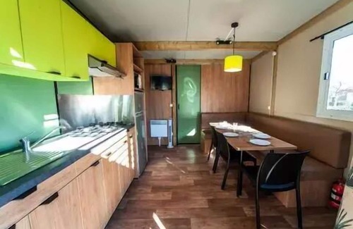 Serignan-Plage Chalet De Esquí | Camping La Maïre *** - Chalet for 6 People