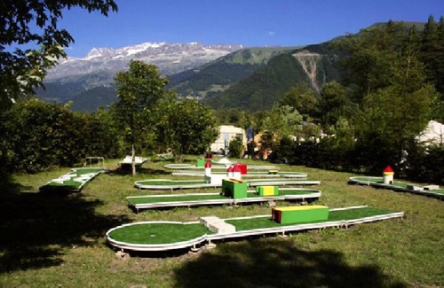 Le Bourg-d'Oisans Casa | Camping Le Château de Rochetaillée ***** - Casa móvil 3 Habitaciones 4/6 Personas