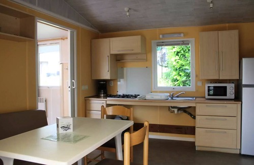 Miribel-les-Echelles Casa | Camping Le Balcon de Chartreuse*** - Mobile Home Orchidée 3 rooms 6 people