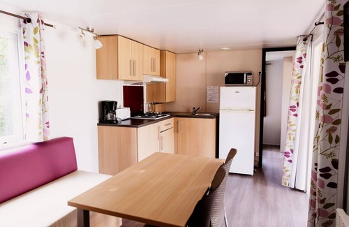 Saint-Laurent-de-Medoc Casa | Camping Le Paradis **** - Mobile Home Camélia 3 Rooms 4 People + TV
