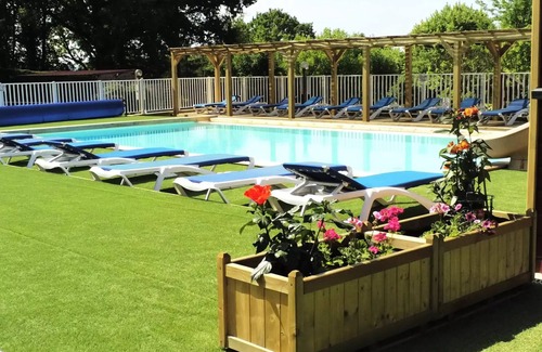 Limeuil Casa | Camping les Poutiroux **** - Résidence Mobile Confort avec terrasse 5 personnes