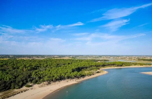 Talmont-Saint-Hilaire Alquiler De RV | Vrbo Property