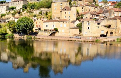 Peyrillac-et-Millac Chalet De Esquí | Vrbo Property