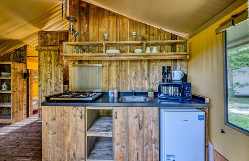 Saint-Paul-en-Born Alquiler De RV | Camping maeva Escapades La Clairière * - 3 Room Lodge Tent 4 People