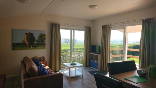 Remersdaal Chalet De Esquí | Camping Natuurlijk Limburg - chalet 6p