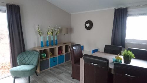 Remersdaal Chalet De Esquí | Camping Natuurlijk Limburg - chalet 4p