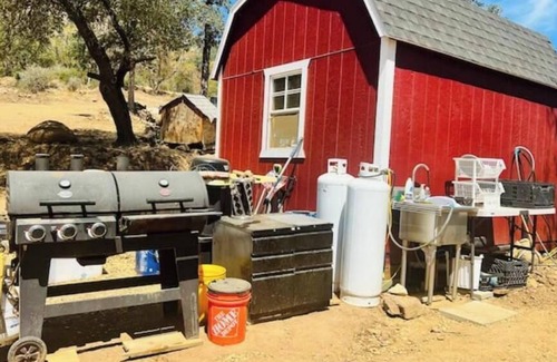 Squaw Valley Alquiler De RV | Camping near Sequoia Kings Canyon National Park #3