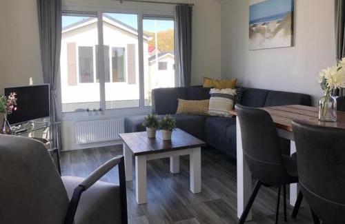 Julianadorp aan zee Chalet De Esquí | Camping Oase, Zanddijk 75