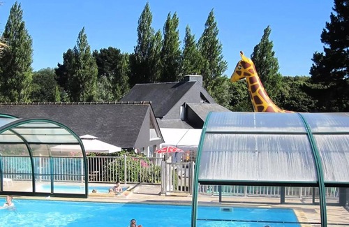 Tredrez-Locquemeau Casa | Camping Les Capucines **** - Casa móvil Confort de 4 habitaciones 6 personas
