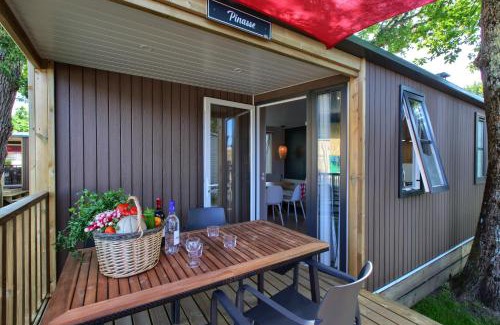 Ares Otro | Camping pasteur 3 étoiles