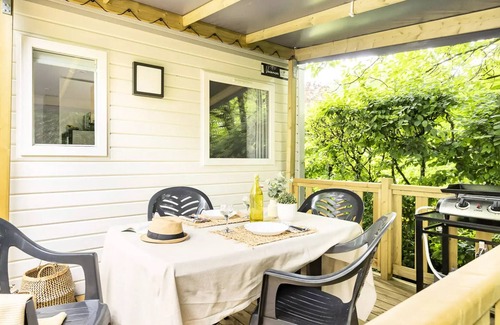 Doussard Casa | Camping Romanée La Ferme de la Serraz***** - Comfort mobile home 3 rooms 4 people