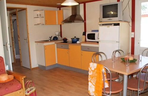 Le Muy Chalet De Esquí | Camping Tikayan Les Cigales***** - Chalet Quirigua Confort 4 Rooms 6/8 People Air Conditioning