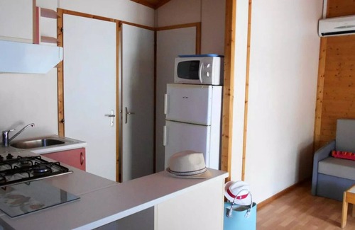 Le Muy Chalet De Esquí | Camping Tikayan Les Cigales***** - Chalet Quirigua Confort 4 Rooms 6/8 People Air Conditioning