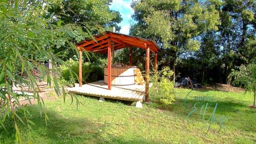 Valdivia Casa | Camping y cabañas Los Parrones