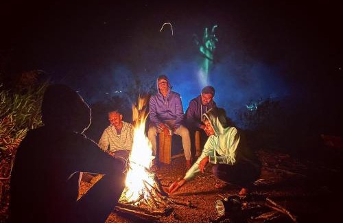Hali-Ela Otro | Campinglyfe