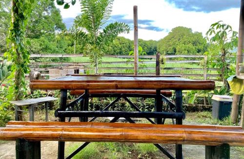 Lian Otro | Campista's Cabin Campsite near the Beach