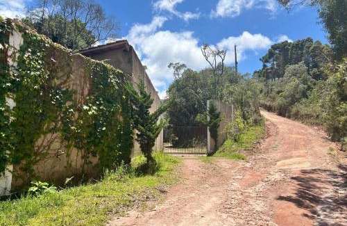 Delfim Moreira Casa | Campo Florido